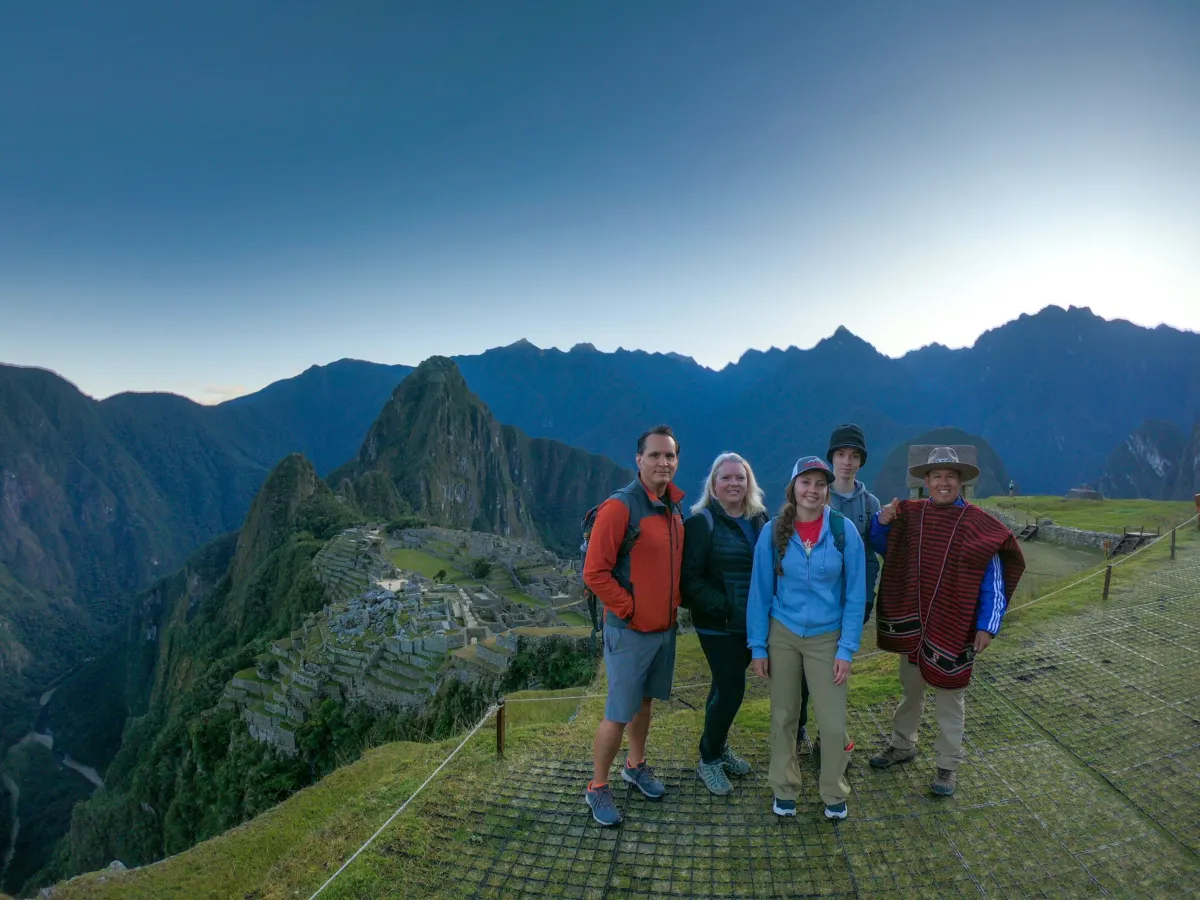 Tour Machupicchu 2 Days / 1 Night